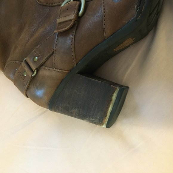 tall leather boots - Picture 4 of 4